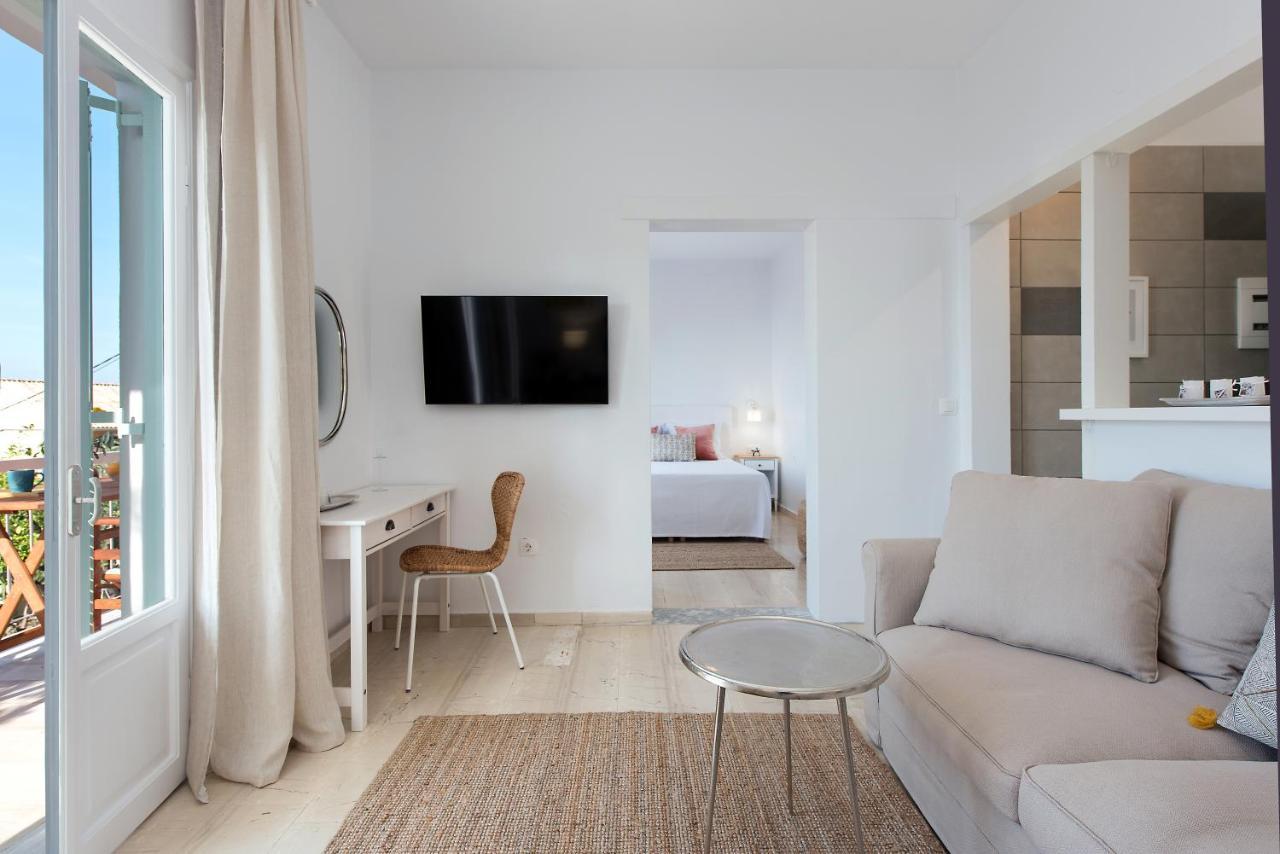 Reana Elegant Apartments By Konnect, Mparmpati Eksteriør billede